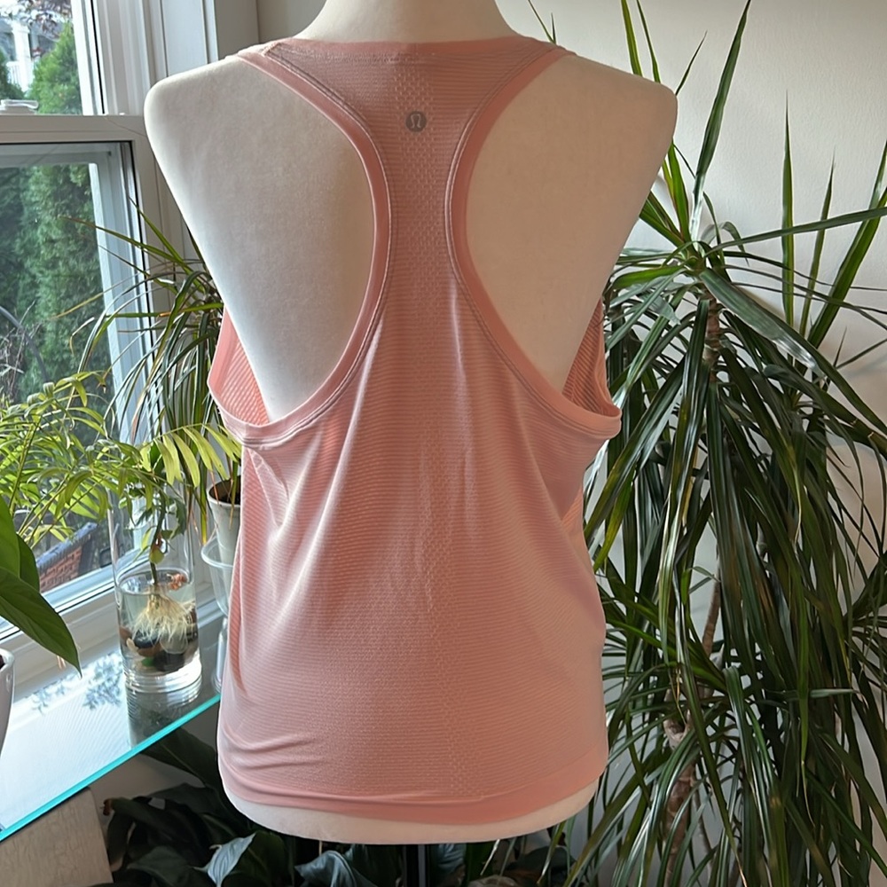 Lululemon Muscle Tee Lightweight Soft Pink with Grey Stripes Size 12